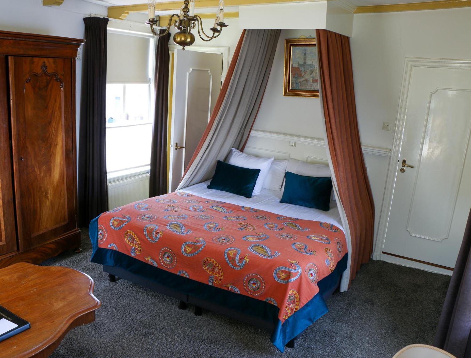 Auberge De Campveerse Toren Veere Kültér fotó