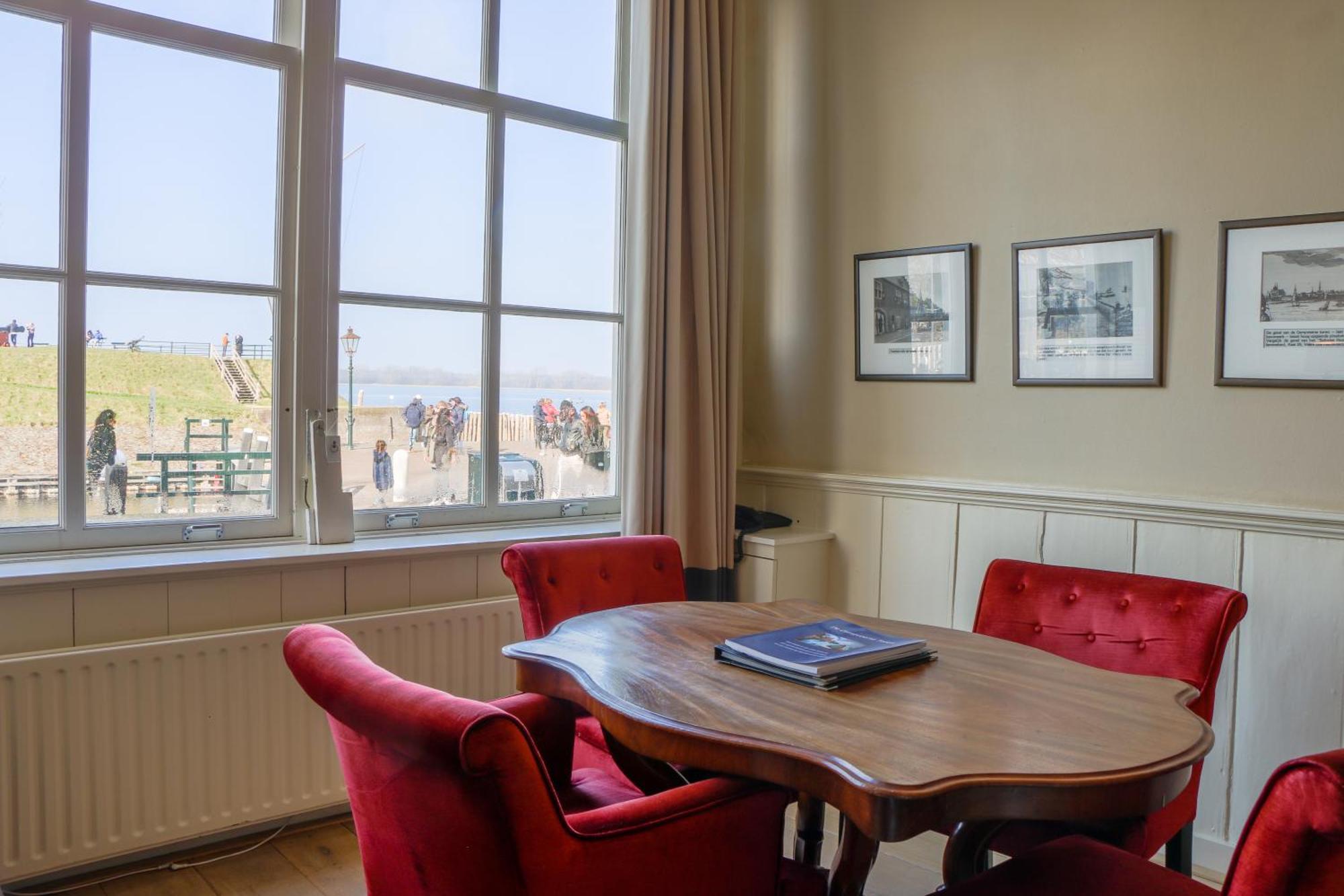 Auberge De Campveerse Toren Veere Kültér fotó