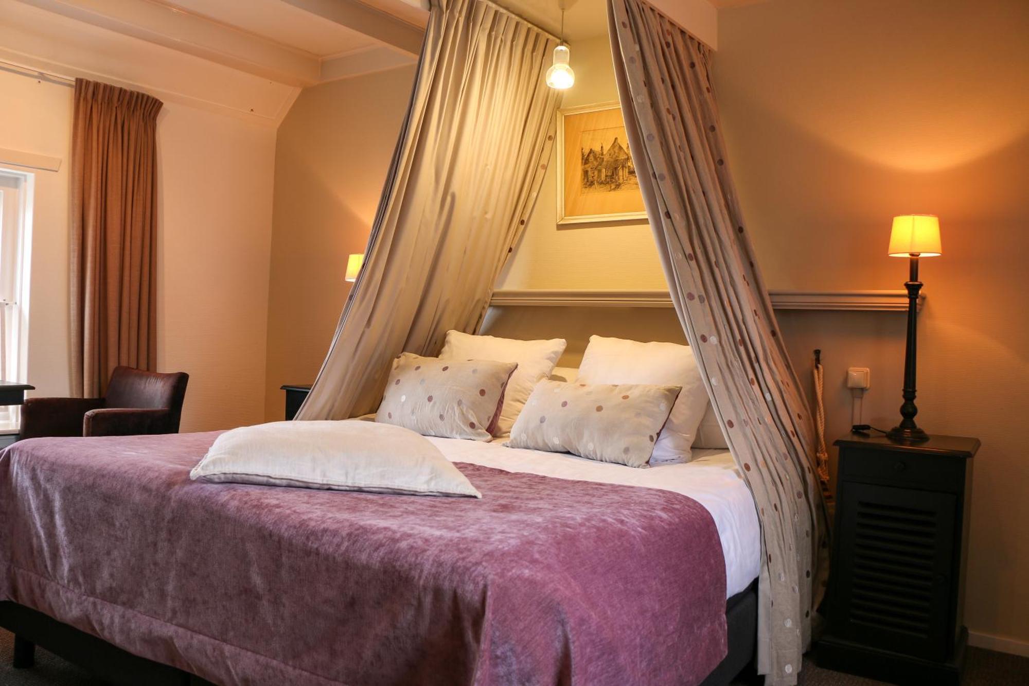 Auberge De Campveerse Toren Veere Kültér fotó