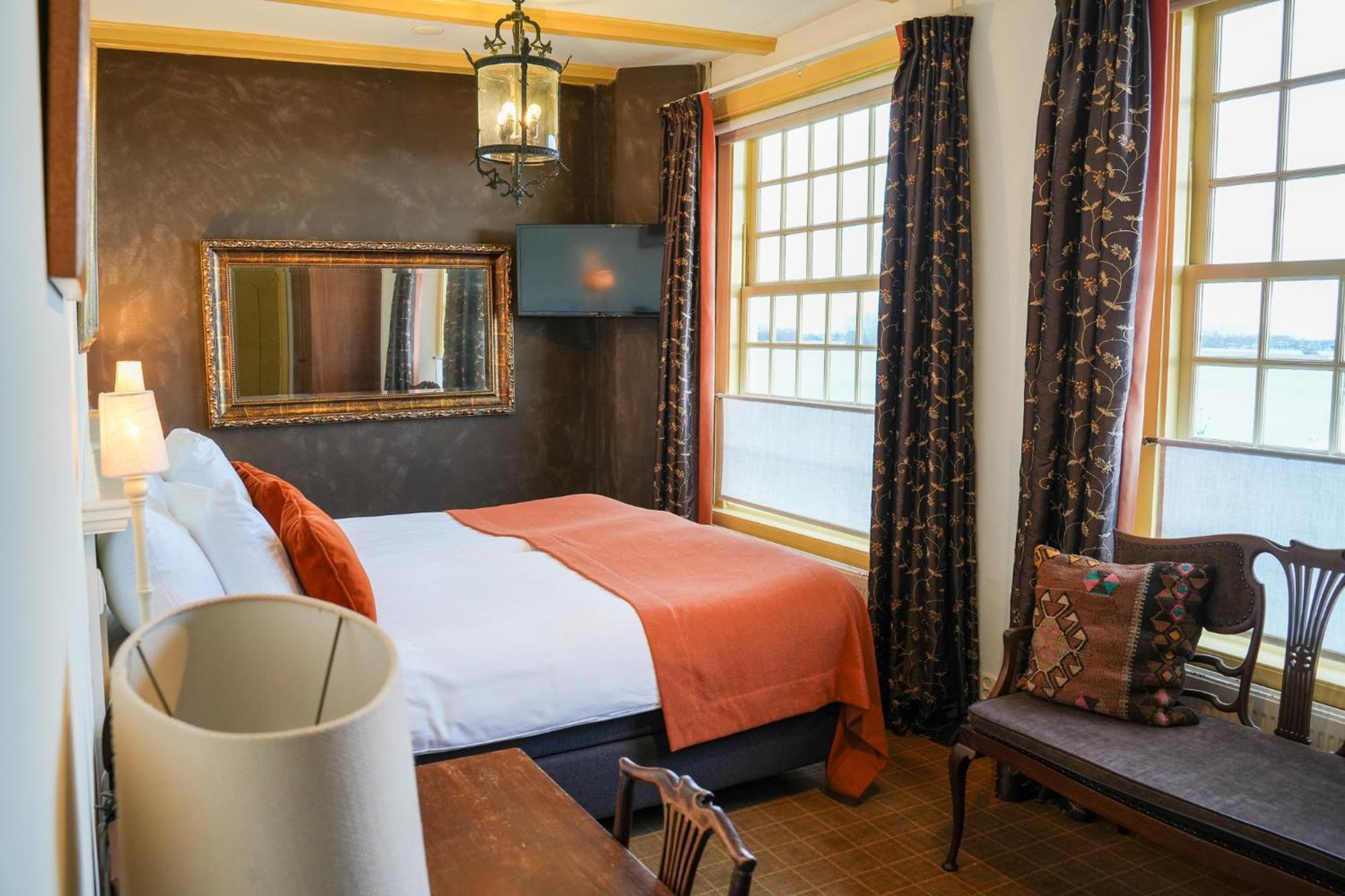 Auberge De Campveerse Toren Veere Kültér fotó